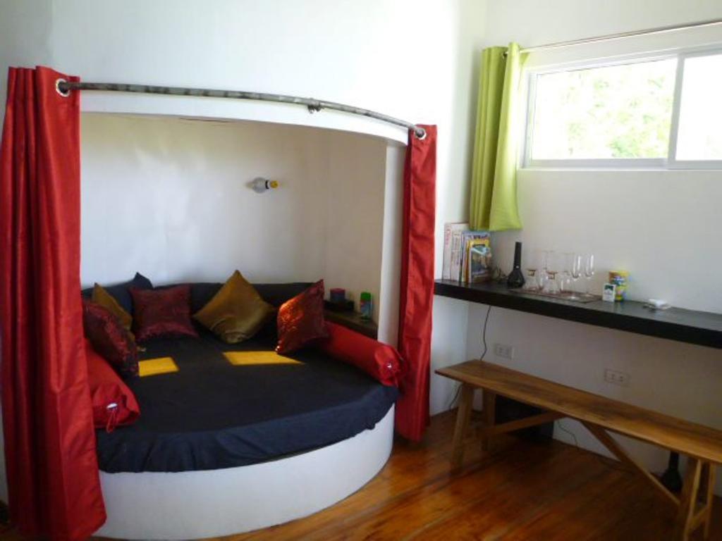 Somewhere Else Boutique Resort Mambajao Dış mekan fotoğraf